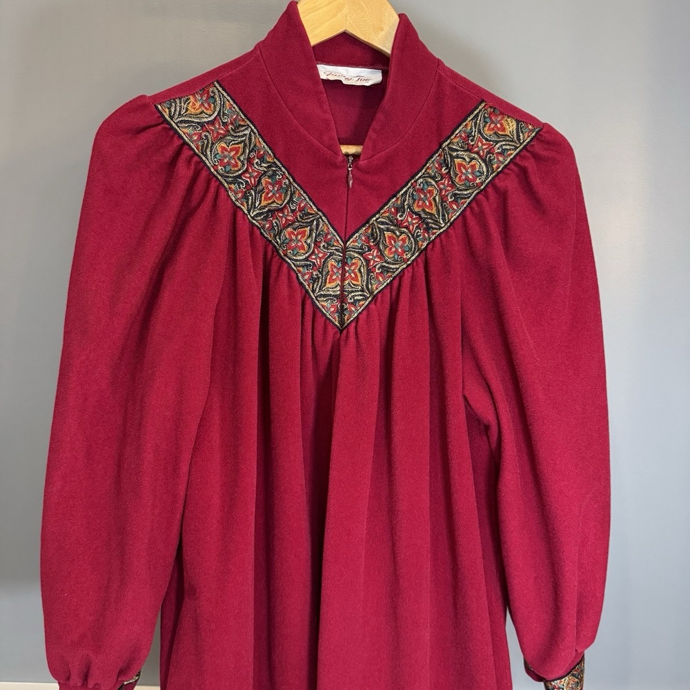 Vtg. 80s Vanity Fair Red Velour Robe Granny Core Night Gown Made In USA Small